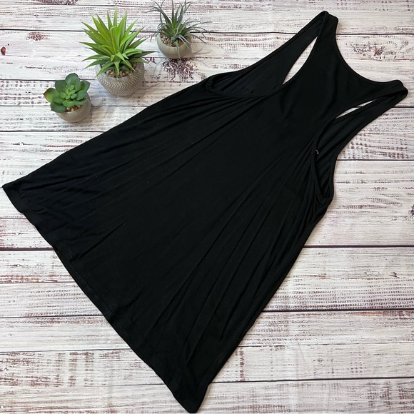 Bear Dance Black Crochet Elephant Tank - Picture 4 of 5